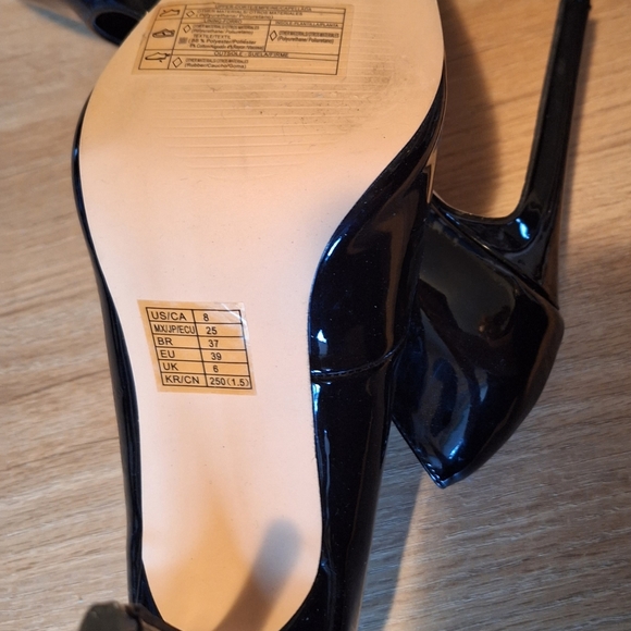 Forever 21 black stiletto - Picture 2 of 5